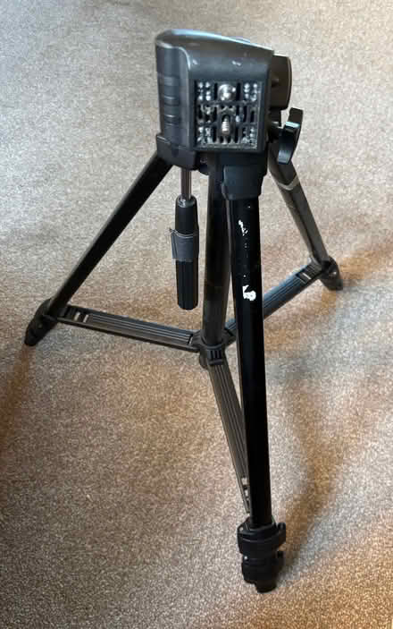 Photo of free Camera tripod (Welling DA7) #1
