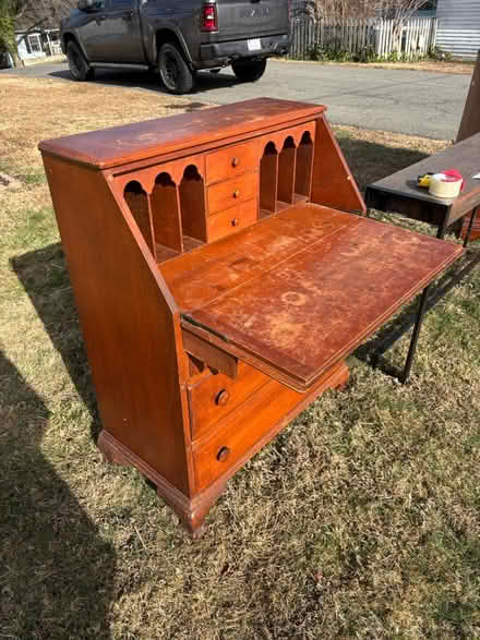 Photo of free Secretary Desk (Prince Frederick md) #3