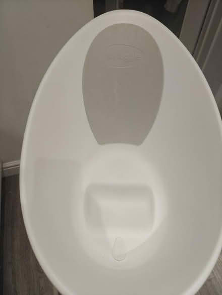 Photo of free Axhnuggle baby bath and stand (Hill Head PO14) #1