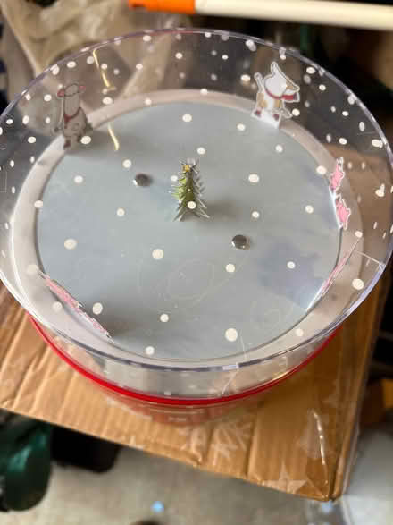 Photo of free Percy pig musical tin (CW2 6) #2