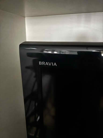 Photo of free Sony Bravia TV (Park street, AL2) #1