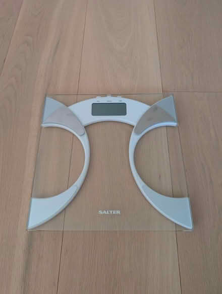 Photo of free Salter Bathroom Scales (Se16 4tn) #1