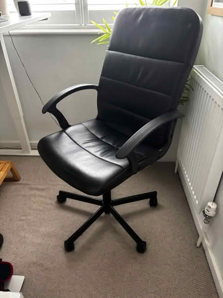 Photo of free Office chair (Park street, AL2) #1