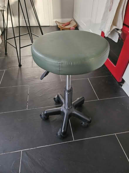 Photo of free Therapist stool (Highbury N5) #1