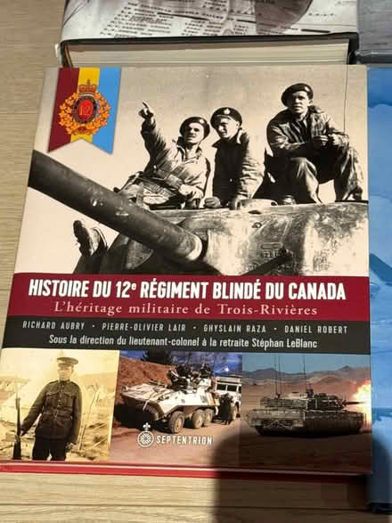 Photo of free FRENCH Canadamilitary history books (Britannia) #2