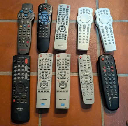 Photo of free Ten random remotes (Glebe / Dow's Lake) #1