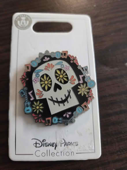 Photo of free Disney pin (Coco) (Laurel) #1