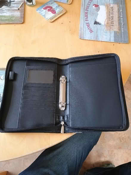 Photo of free A5 Ringbinder Portfolio Folder (Bloomfield) #2