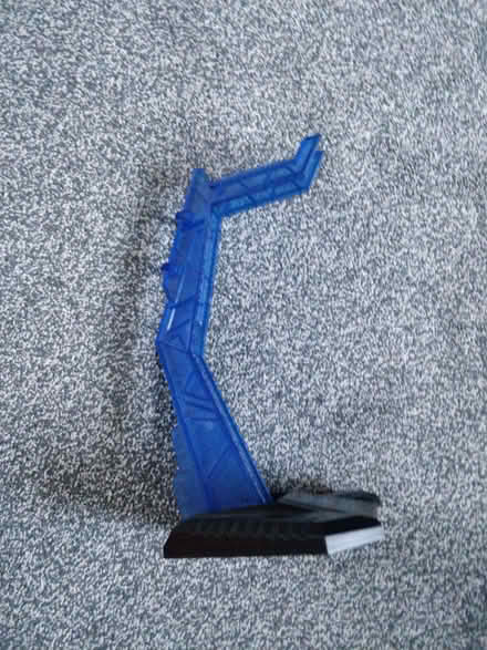Photo of free Headphone/Headset holder (Nether Liberton EH9) #2