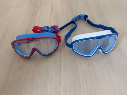 Photo of free 2 swimming goggles for kids (AL1 Fleetville) #1