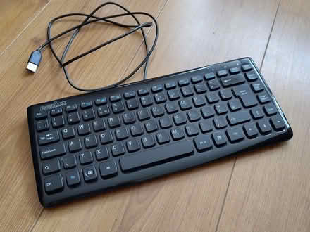 Photo of free USB Keyboard (South Croydon CR2) #1