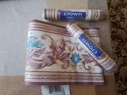 Photo of free Wallpaper border (Shirley SO16) #1