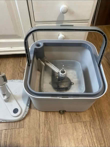 Photo of free Spin mop & Bucket (Cheshunt En8) #3