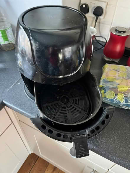 Photo of free Air fryer (Bearsted, Maidstone. ME15) #2