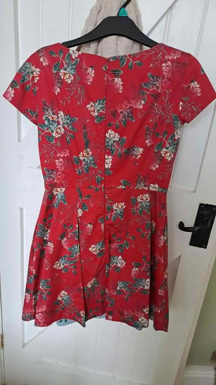 Photo of free French Connection dress sz 8 (Bramley, Hants RG26) #1