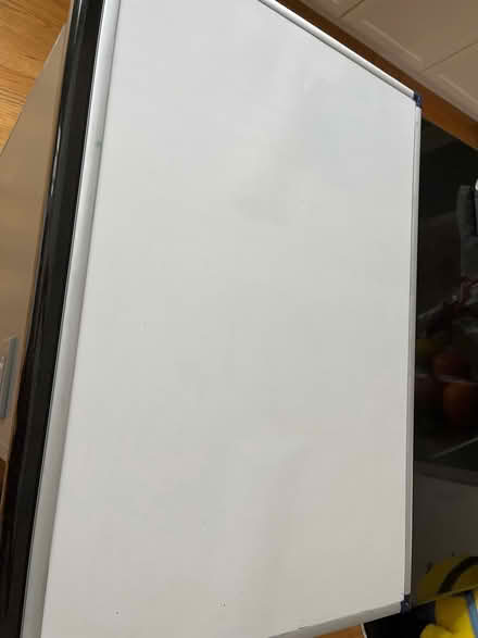 Photo of free White board 120x 60 cm approx (Fort Sheridan) #1