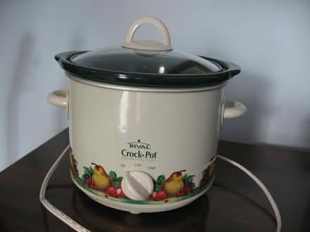 Photo of free 3 Quart Crock Pot (southwest Salem) #1