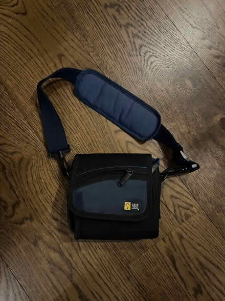 Photo of free New Camera/Binocular case (Teddington TW11) #1