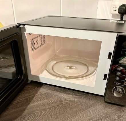 Photo of free BREVILLE Microwave/Grill (Blewbury OX11) #3