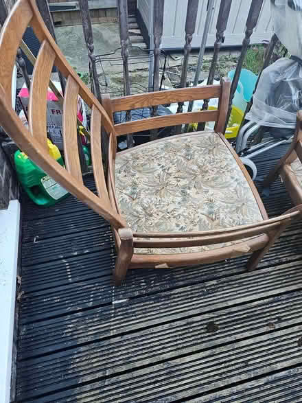 Photo of free Ercol Sofa and Chairs with Cushions (Earlswood RH1) #2
