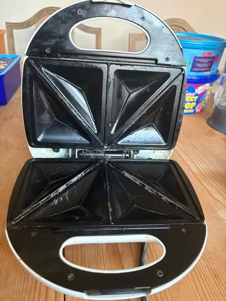 Photo of free Toasted sandwich maker (Bents Green S11) #2