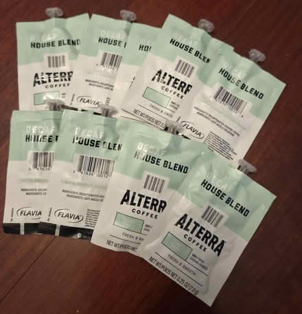 Photo of free Single-serve decaf packs (Bernardo & Iowa, Sunnyvale) #1