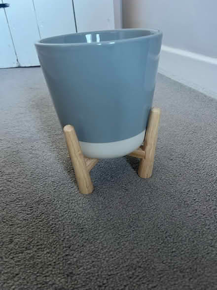 Photo of free Plant pot on stand (OX14) #2