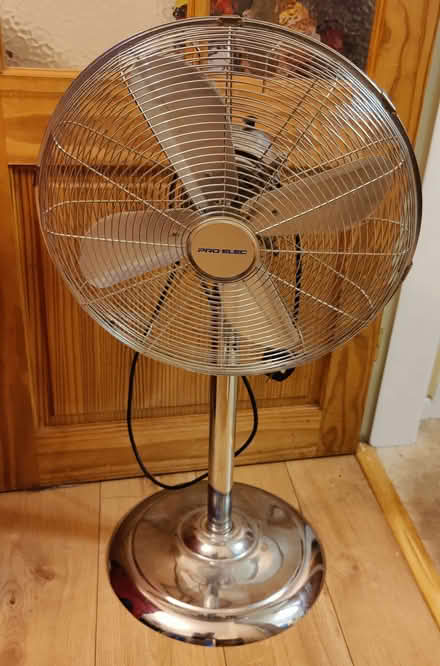Photo of free Fan (Garstang PR3) #1