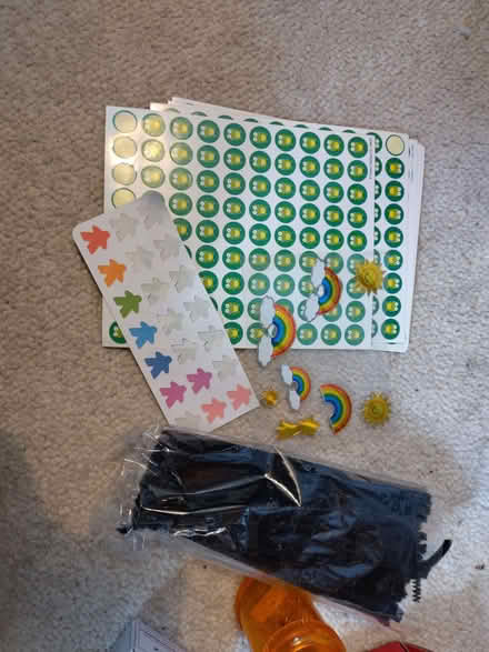 Photo of free Arts and craft supplies (Leeds LS13) #2