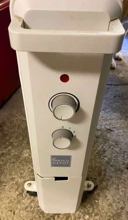 Photo of free Portable oil filled heater (Braintree CM7) #2