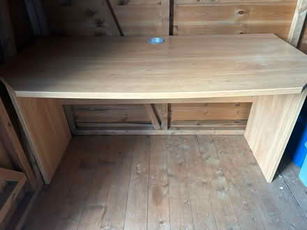 Photo of free Office desk (Sunnyside) #1