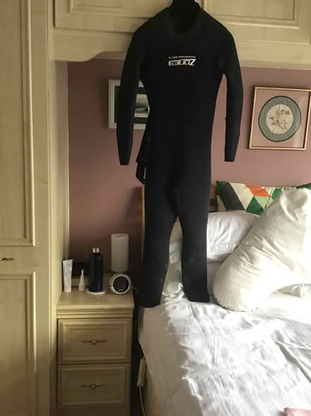 Photo of free Men’s wet suit with carry bag (Tolworth KT5) #2