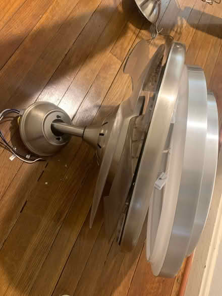 Photo of free Ceiling fan and light (hyattsville, MD near Takoma pk) #3