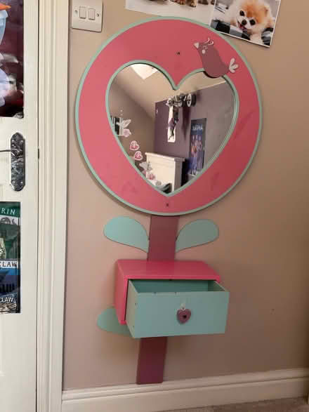 Photo of free Kids mirror and drawer (South Didcot OX11) #1