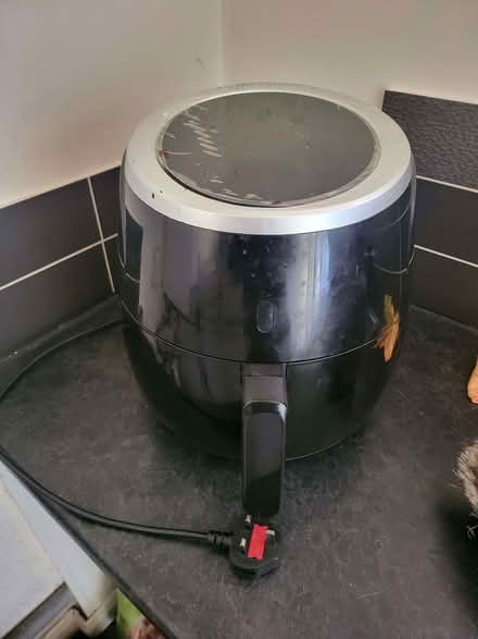 Photo of free Black Air fryer (Moor Allerton LS17) #1