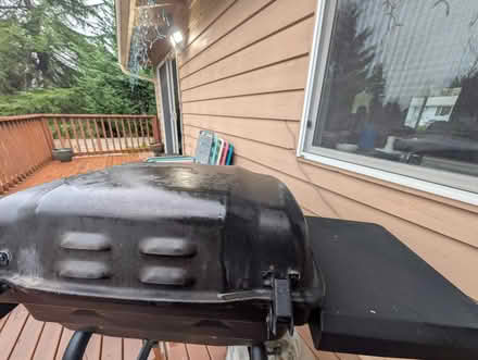 Photo of free Gas Grill (Redmond, WA 98052) #1