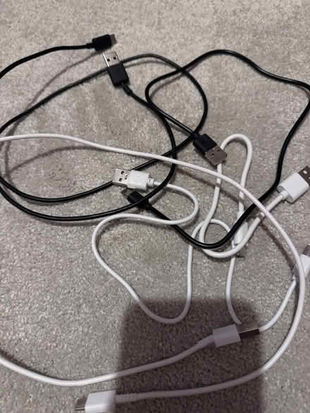 Photo of free 5 USB C cables (GL3) #1
