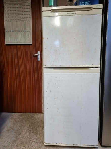 Photo of free Beko mid-size fridge freezer (Cainscross GL5) #1