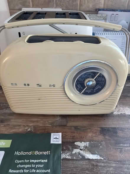 Photo of free Radio needs a lead nonworking (Polegate) #1