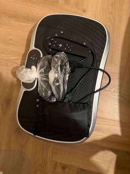 Photo of free Vibration Plate very good condition (ub108tr) #1