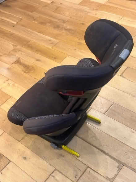 Photo of free Maxi-Cosi (Tadworth (near Epsom Downs)) #2