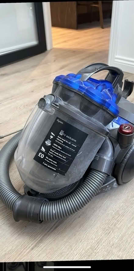 Photo of free Dyson DC19T2 Cylinder Vacuum Cleaner (Flitwick MK45) #2