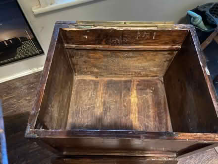 Photo of free Wood storage box (needs TLC) (BN2 Hartington road) #3