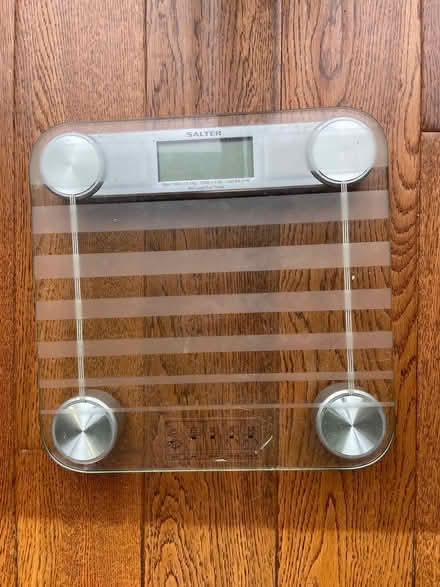 Photo of free Scale - glass Slater (SE16) #1