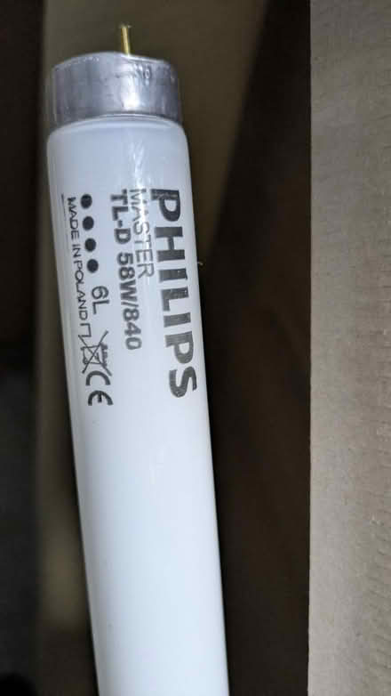 Photo of free 4 x Florescent tubes, new (WA14 Altrincham) #1