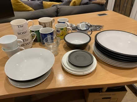 Photo of free Crockery, cutlery & mugs (Mill Hill NW7) #1