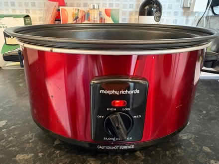 Photo of free Slow cooker missing its lid (SL6 furze platt) #1