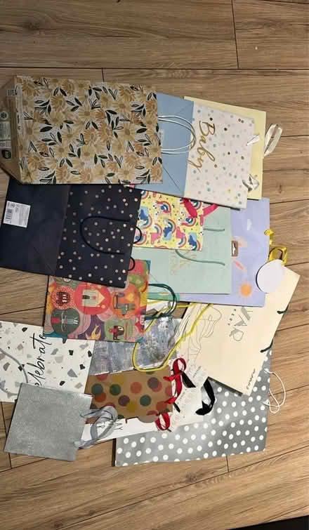 Photo of free Gift bags (Tring HP23) #1