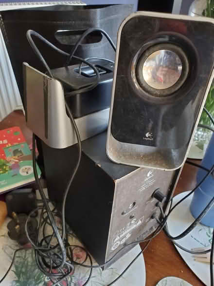 Photo of free Speakers set (Splott CF24) #1