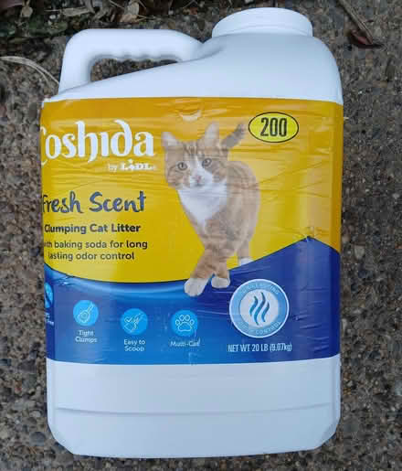 Photo of free Cat Litter (Sharon hill, PA) #1